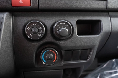 Toyota Hiace Van 2025-14