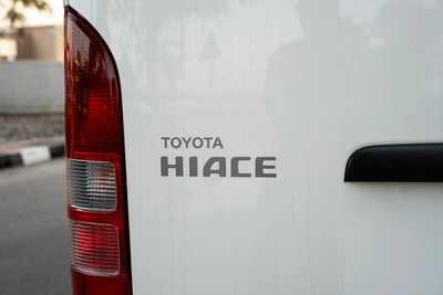 Toyota Hiace Van 2025-15