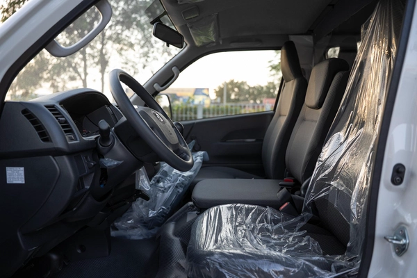 Toyota Hiace Van 2025