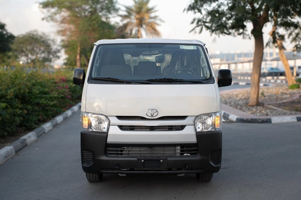 Toyota Hiace Van 2025