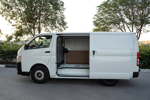 Toyota Hiace Van 2025