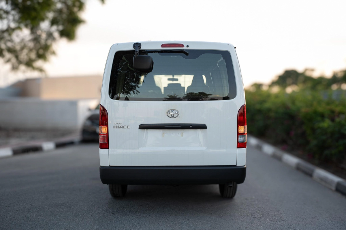 Toyota Hiace Van 2025-5-5