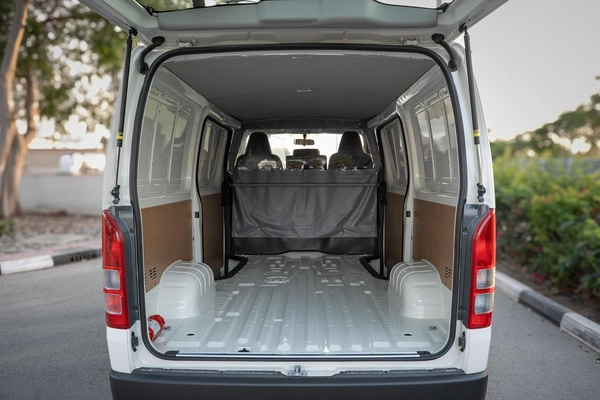 Toyota Hiace Van 2025