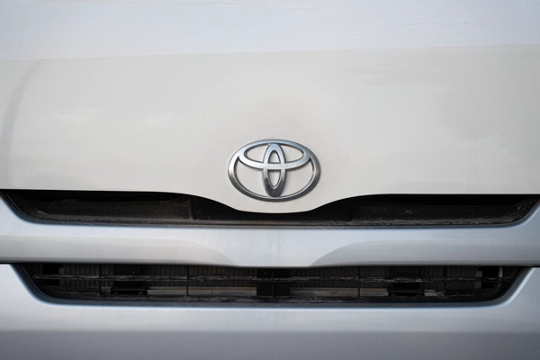 Toyota Hiace Van 2025