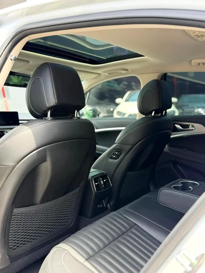 2022 Genesis G70 Prestige - American Specs - Excellent Condition-3