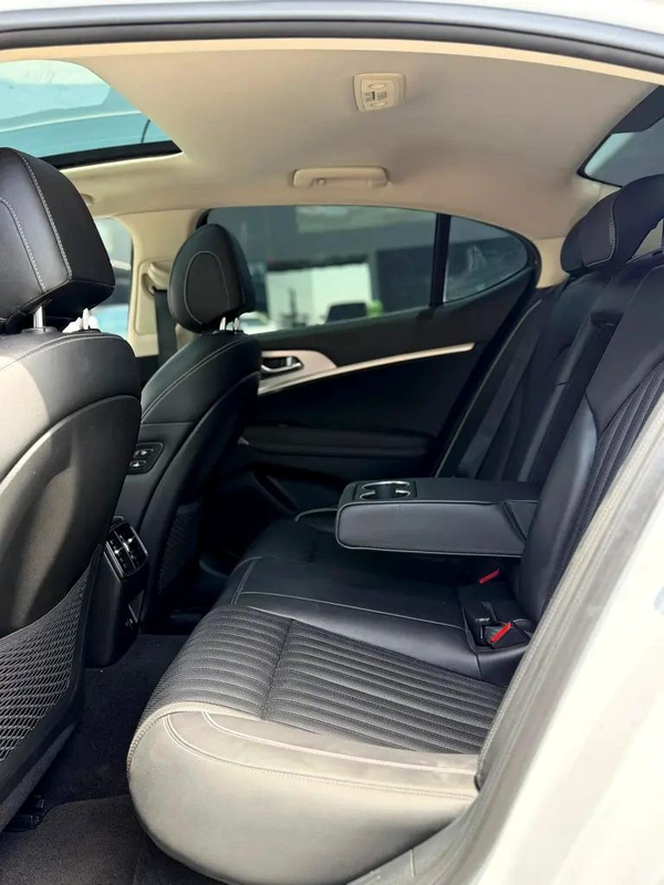 2022 Genesis G70 Prestige - American Specs - Excellent Condition