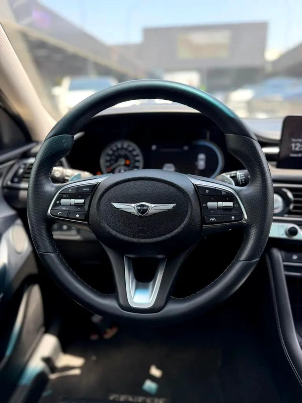 2022 Genesis G70 Prestige - American Specs - Excellent Condition