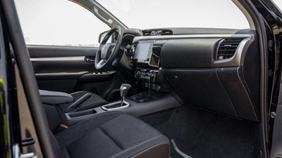 Toyota Hilux SGLX Toyota Hilux 2.4L Diesel AT 4x4 Full Option 2025-12