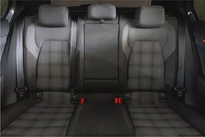 AED 2,076 / 60 months | 0% DP | 2024 Volkswagen Golf GTI / Full Volkswagen Service History-11