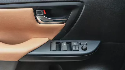 2026 Toyota Fortuner GX 2.7L AT Petrol 4WD (Black-Tan)-8