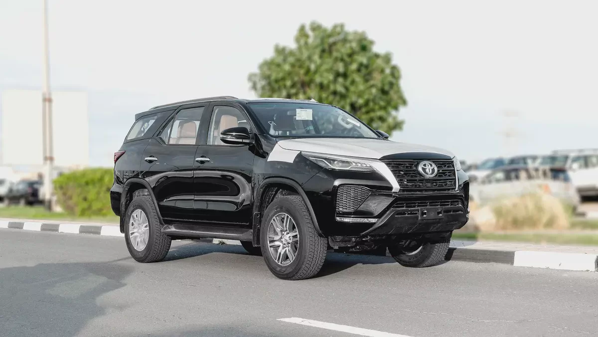2026 Toyota Fortuner GX 2.7L AT Petrol 4WD (Black-Tan)