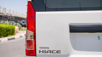 Toyota Hiace GL-9