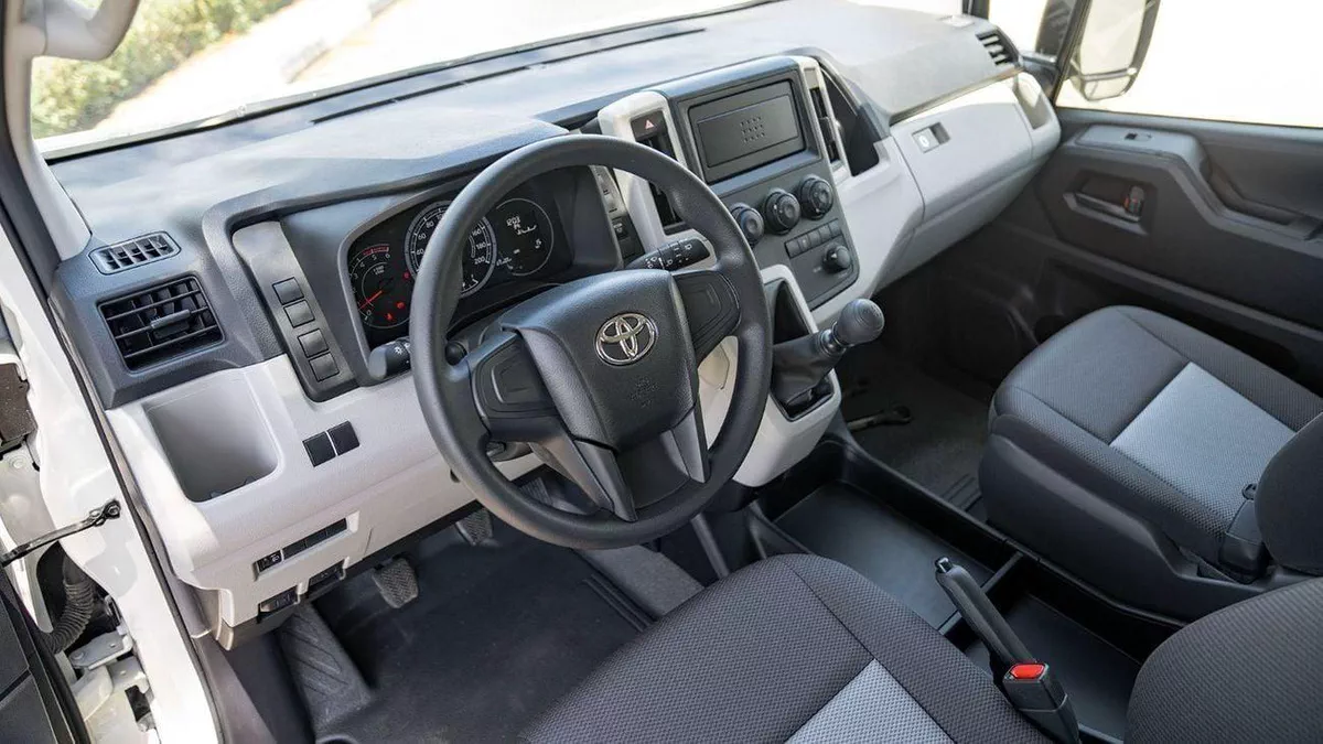 Toyota Hiace GL-12-0