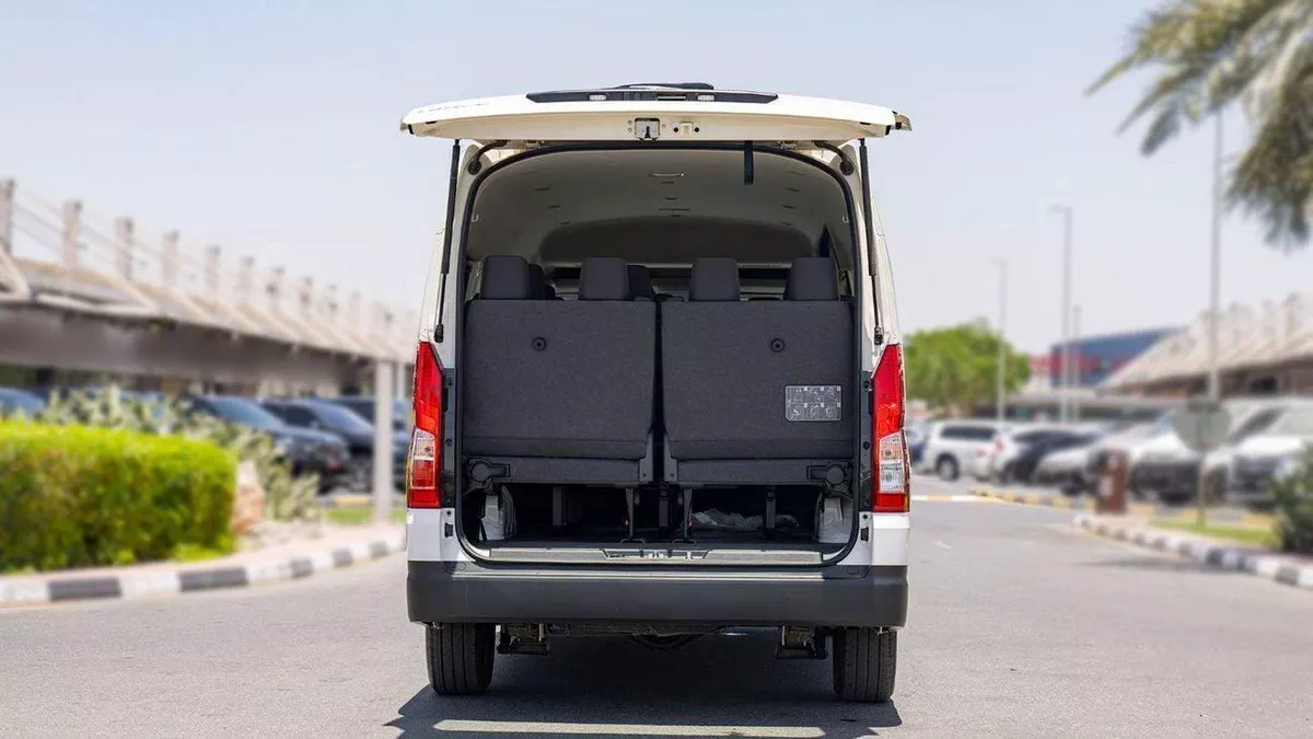 Toyota Hiace GL-7-0