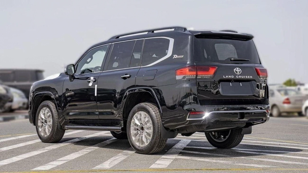 Toyota Land Cruiser VXR TWIN TURBO 3.5L