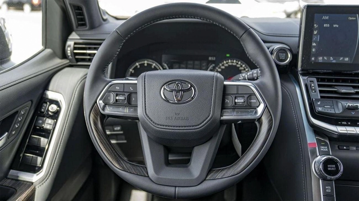 Toyota Land Cruiser VXR TWIN TURBO 3.5L