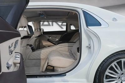 Mercedes S600 Maybach V12 l GCC l Full Gargash History l Flagship Luxury-12