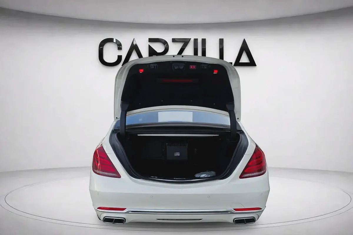 Mercedes S600 Maybach V12 l GCC l Full Gargash History l Flagship Luxury-3-3
