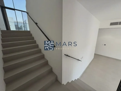 Luxury New 3-Bedroom Corner Villa in ROBINIA-4