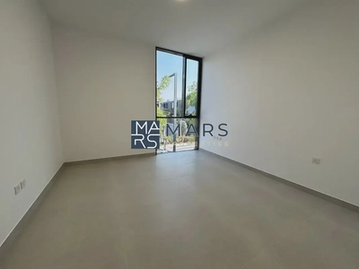 Luxury New 3-Bedroom Corner Villa in ROBINIA-6