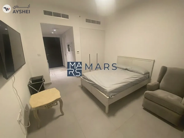 Luxury New 3-Bedroom Corner Villa in ROBINIA