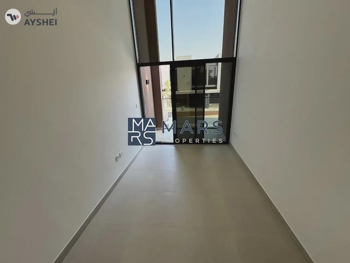Luxury New 3-Bedroom Corner Villa in ROBINIA-12-12
