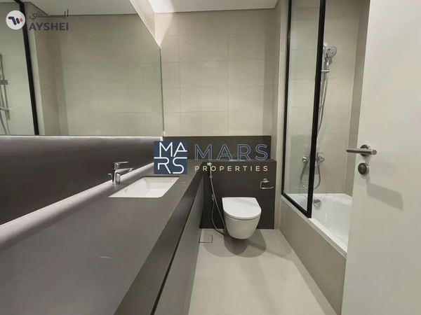 Luxury New 3-Bedroom Corner Villa in ROBINIA