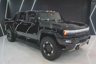 GMC Hummer EV Pickup-4