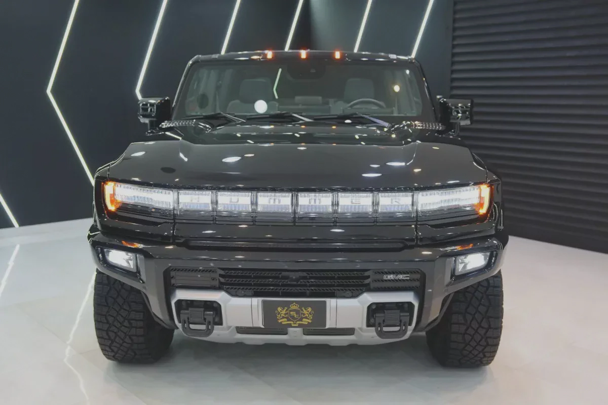 GMC Hummer EV Pickup-1-1