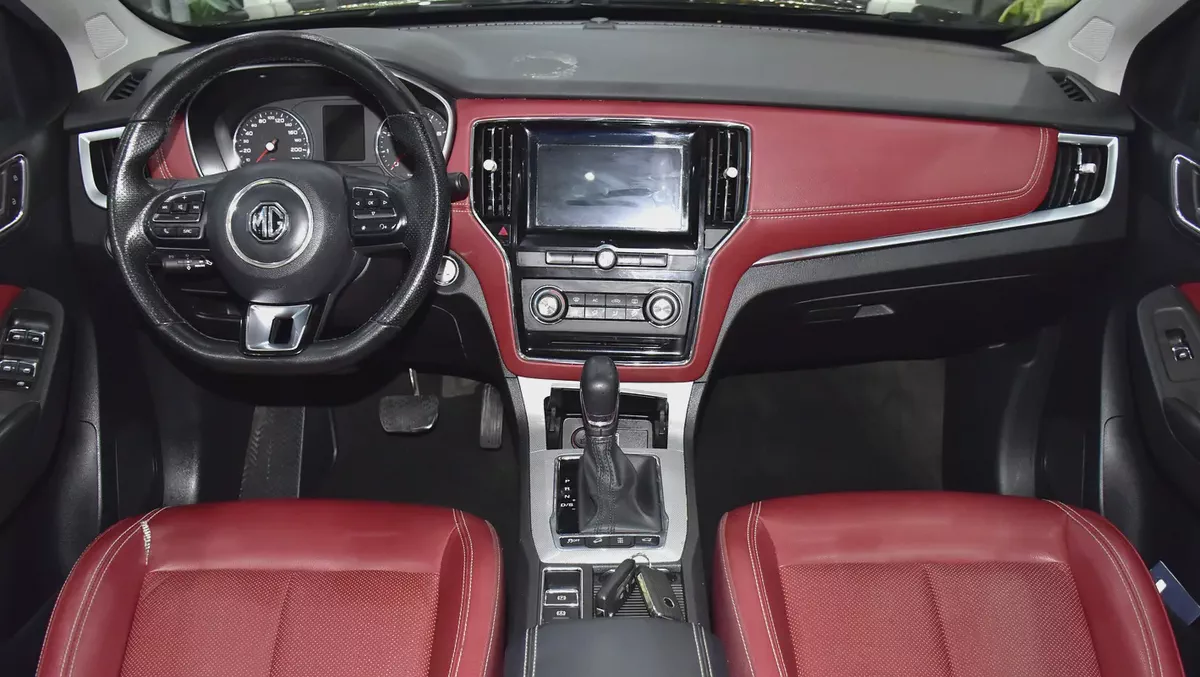 AED 610 EMi for 5Yrs | MG RX5 AWD 30T ( 2023 Model ) in Black Color GCC Specs-10-10