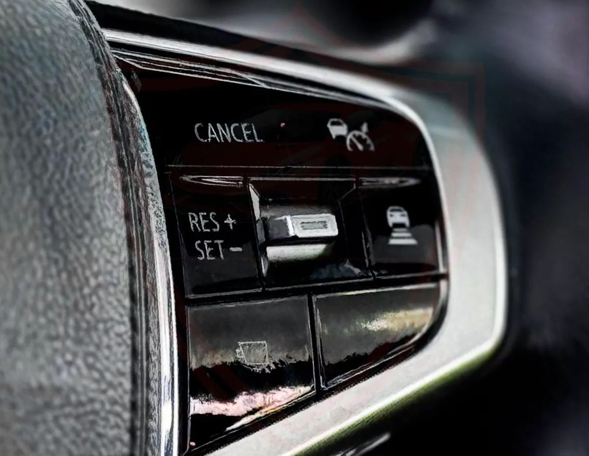 Mitsubishi Montero Sport GLS PREMIUM Mitsubishi Montero Sport | 3.0 L | 2022 | GCC | Accident-Free | In Excellent Condition |-13-0