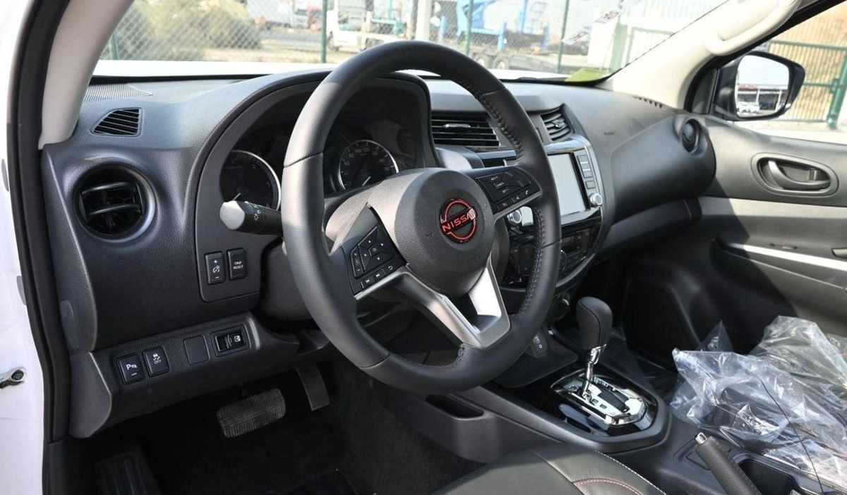 Nissan Navara Nissan Navara 2.5L Diesel 2025-13-0