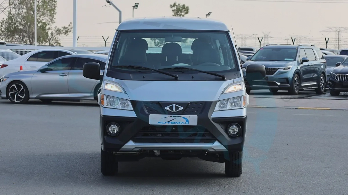 ( Eid al-Adha Offer ) 2025 CMC D260 Window Van 2.4L RWD GCC 0Km With 3 Years Or 100,000 Km Warranty-2-2