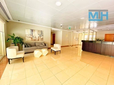 Al Dhafrah 4, Al Dhafrah, The Greens, Dubai-9