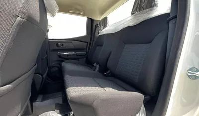 Mitsubishi L200 GL Mitsubishi L200 L200 2.4L petrol DC 4W GL New Face 5MT-12