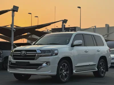 Toyota Land Cruiser 2020 GXR Grand Touring GCC Specs-0