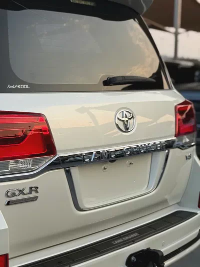 Toyota Land Cruiser 2020 GXR Grand Touring GCC Specs-9