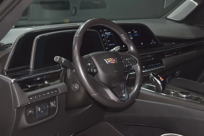 2023 Cadillac Escalade L Platinum - GCC Specs - Like New-7