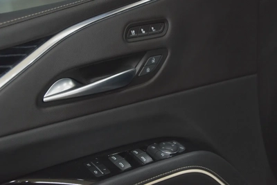 2023 Cadillac Escalade L Platinum - GCC Specs - Like New-8