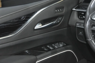 2023 Cadillac Escalade L Platinum - GCC Specs - Like New-18