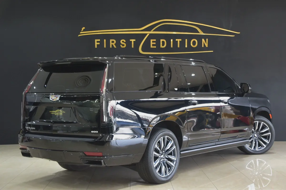 2023 Cadillac Escalade L Platinum - GCC Specs - Like New-3-3