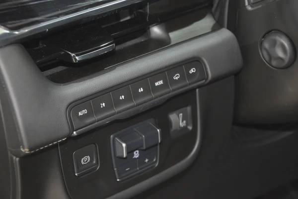2023 Cadillac Escalade L Platinum - GCC Specs - Like New