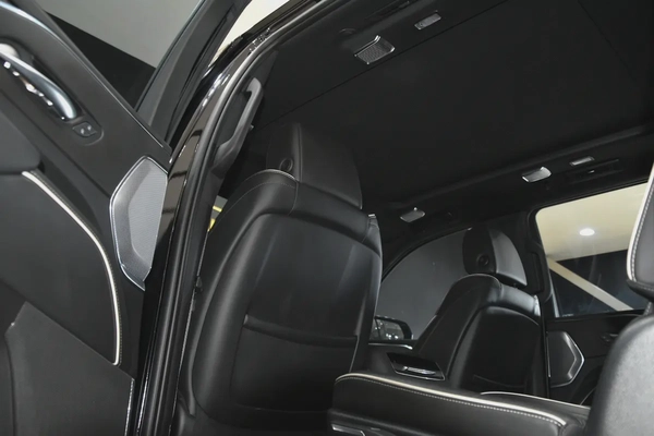 2023 Cadillac Escalade L Platinum - GCC Specs - Like New