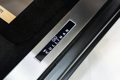 Rolls-Royce Cullinan Black Badge 2022-16