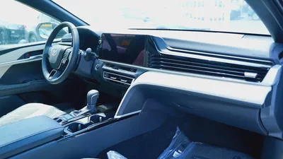 Toyota Camry GLE 2026, GCC Specs - Like New!-11