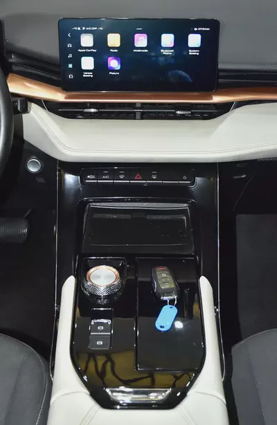 AED 706 EMi for 5Yrs | Haval H6 2.0 GDiT ( 2024 Model ) in Blue Color GCC Specs-13