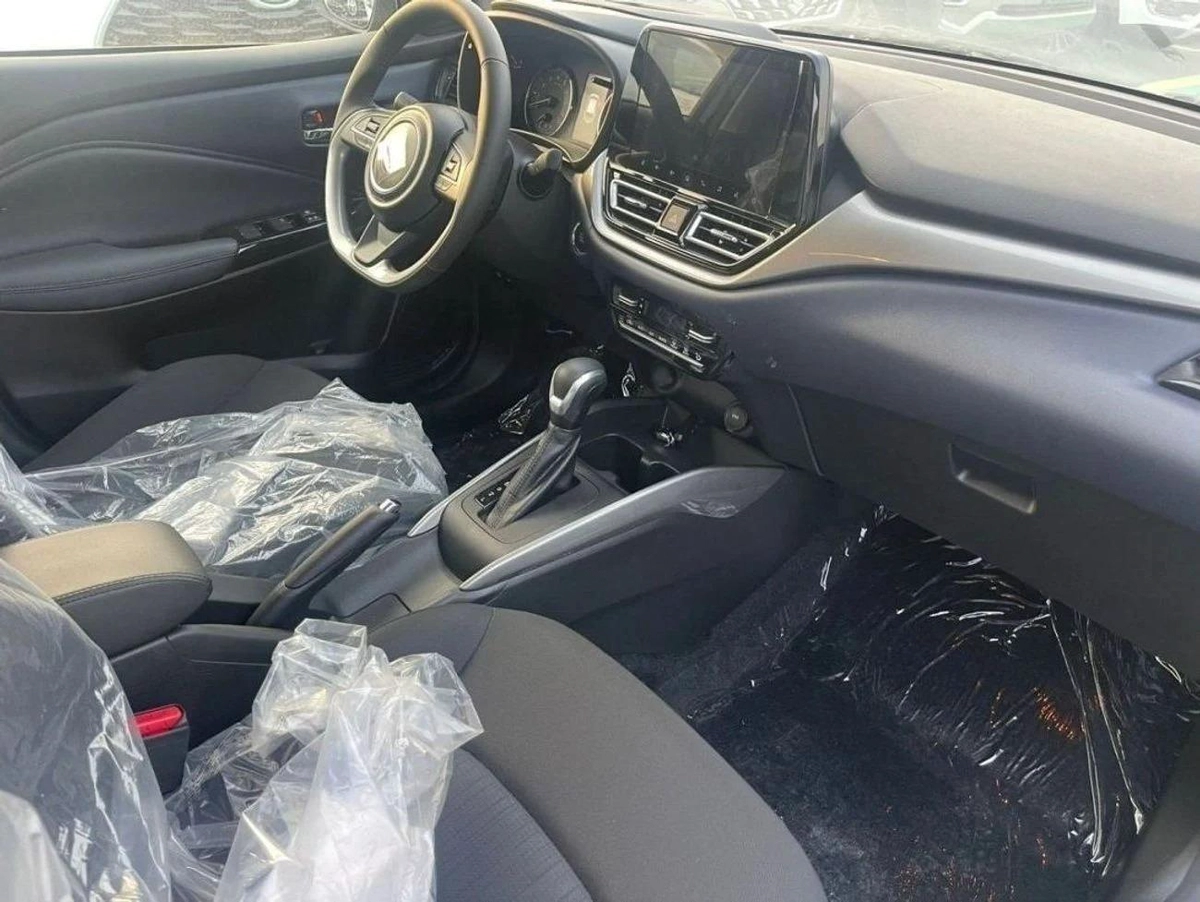 Suzuki Baleno GLX 1.5L PETROL, DVD + 4 CAMERAS / FULL OPTION-3-3