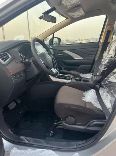 Mitsubishi Xpander CROSS PREMIUM XPANDER CROSSE-14