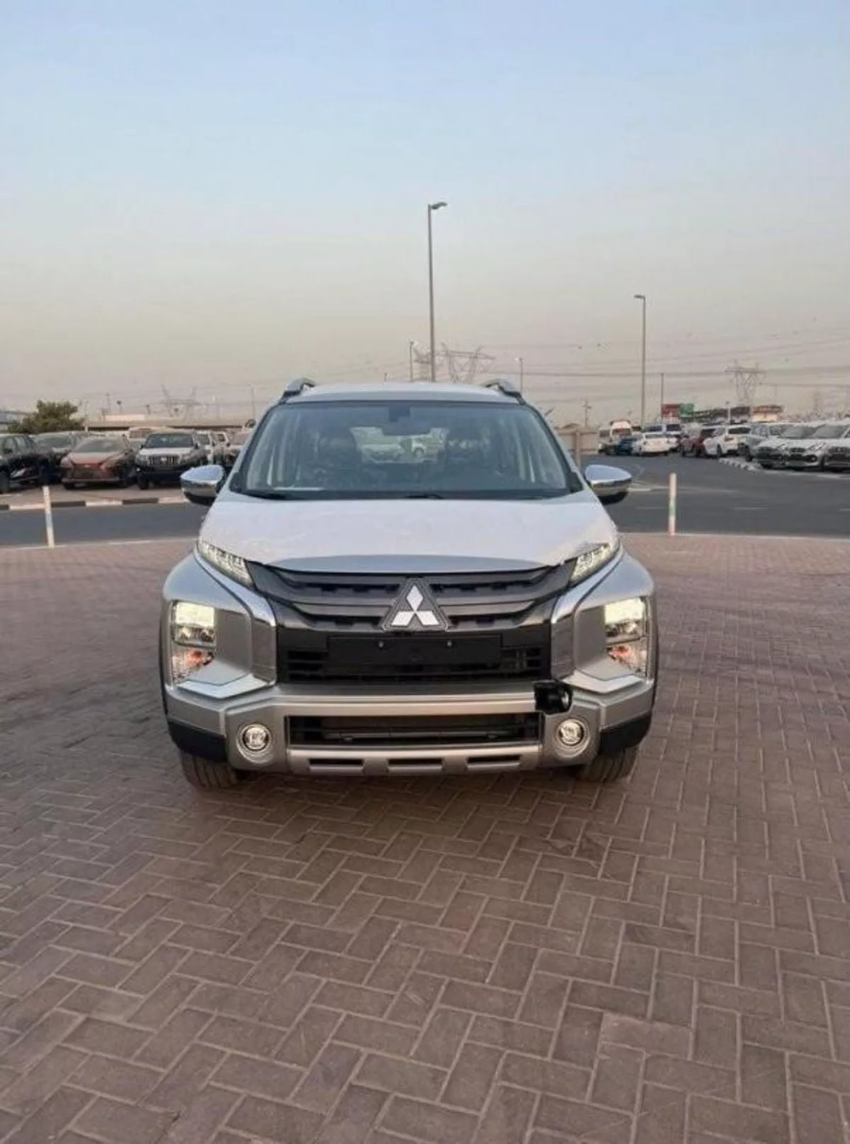 Mitsubishi Xpander CROSS PREMIUM XPANDER CROSSE-1-0