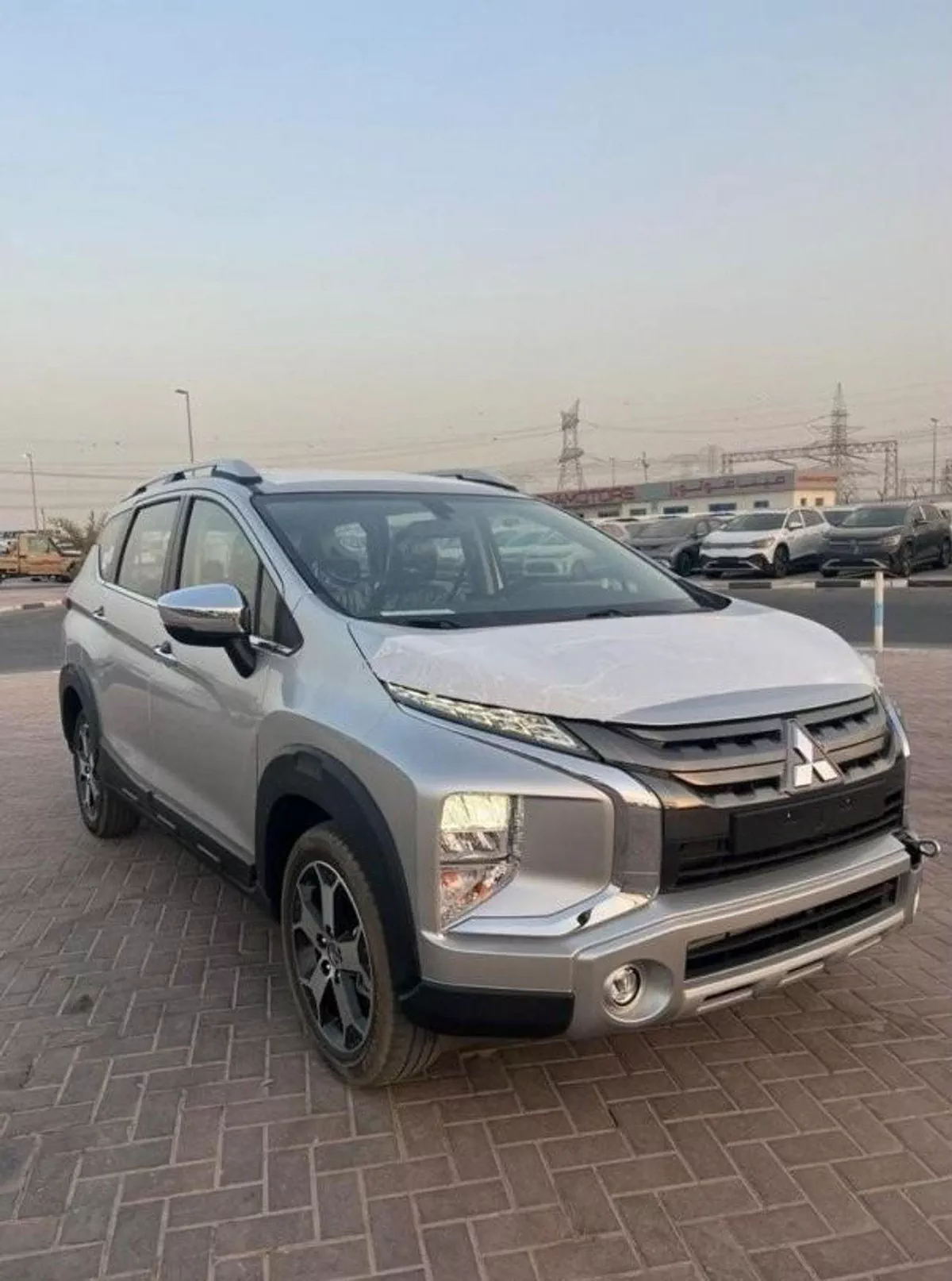 Mitsubishi Xpander CROSS PREMIUM XPANDER CROSSE-2-0